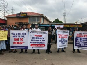 Surulere Residents Protest Cemetery Project